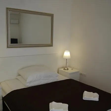 Budapest Downtown Apartments With Balcony & Optional Garage & Restaurant In The Building Exterior photo